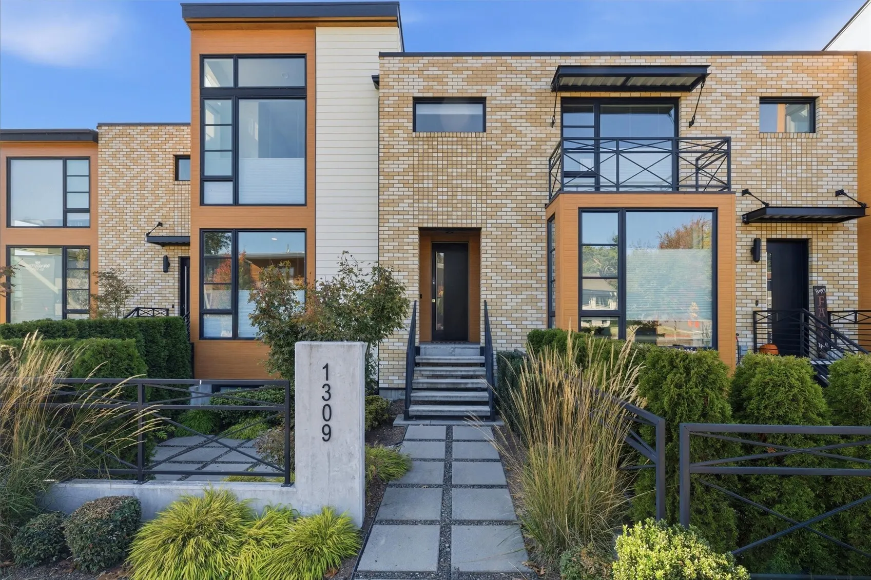 1309 Market Street , Kirkland, WA 98033