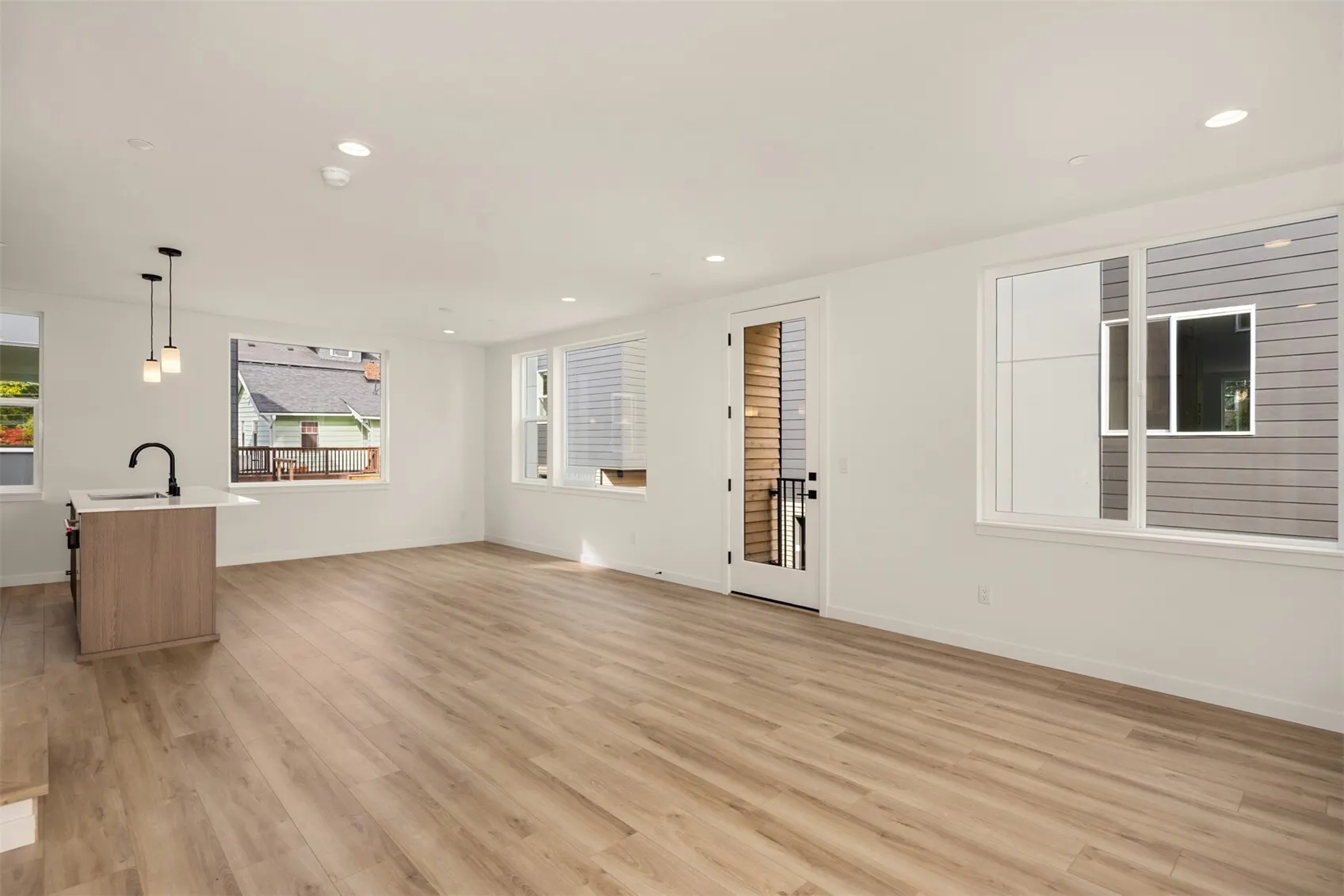 723 15th Avenue #A, Seattle, WA 98122