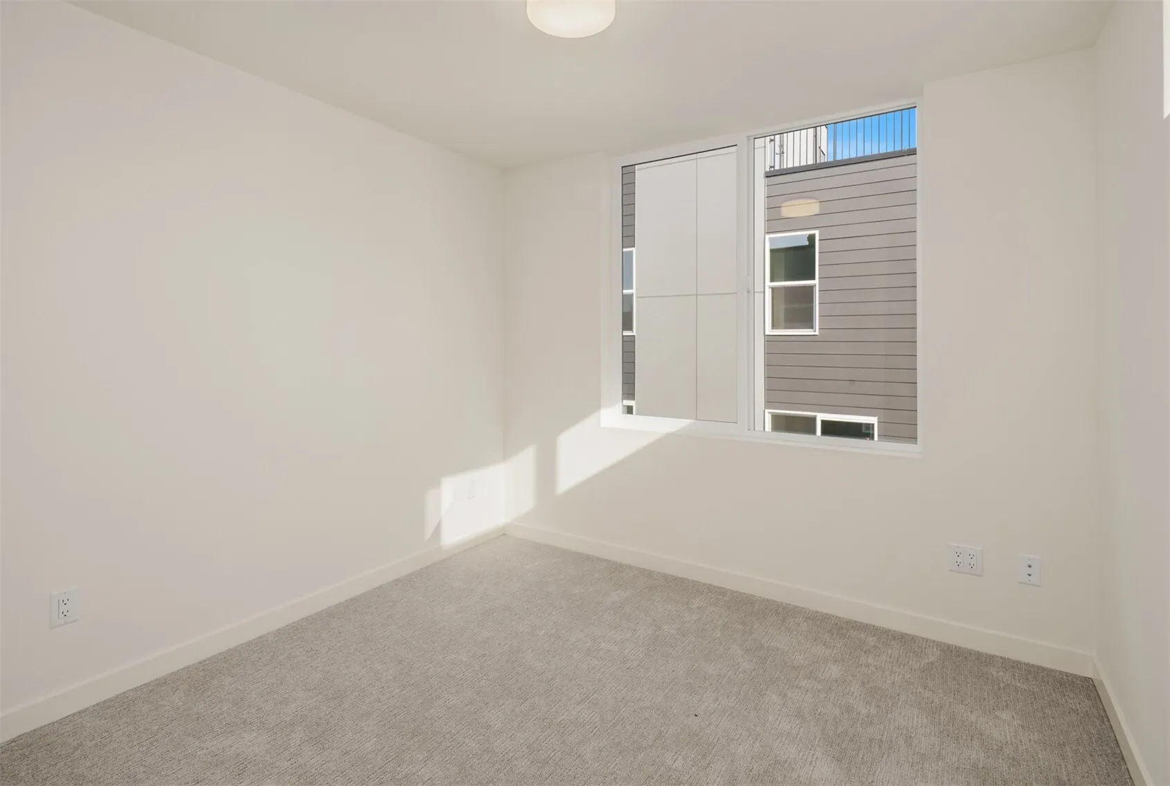 723 15th Avenue #A, Seattle, WA 98122