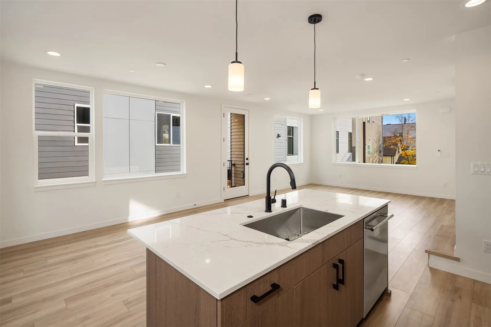 723 15th Avenue #A, Seattle, WA 98122