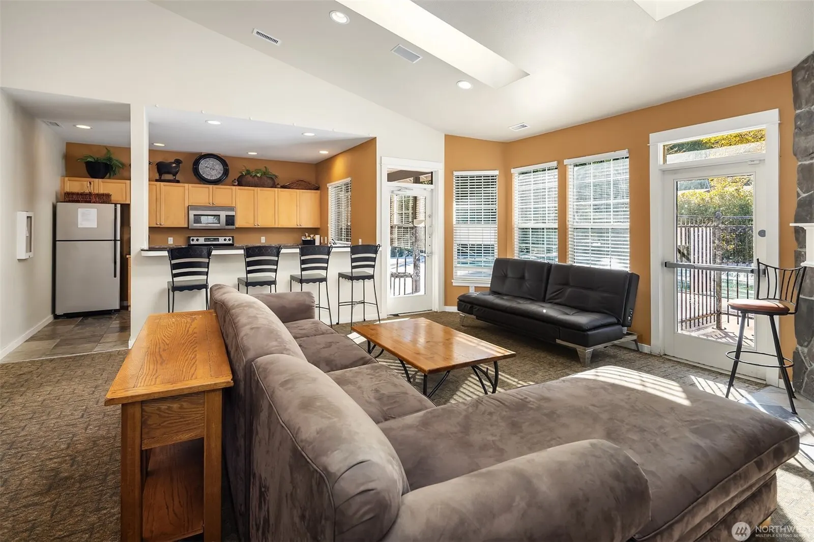 25235 SE Klahanie Boulevard #M202, Sammamish, WA 98029