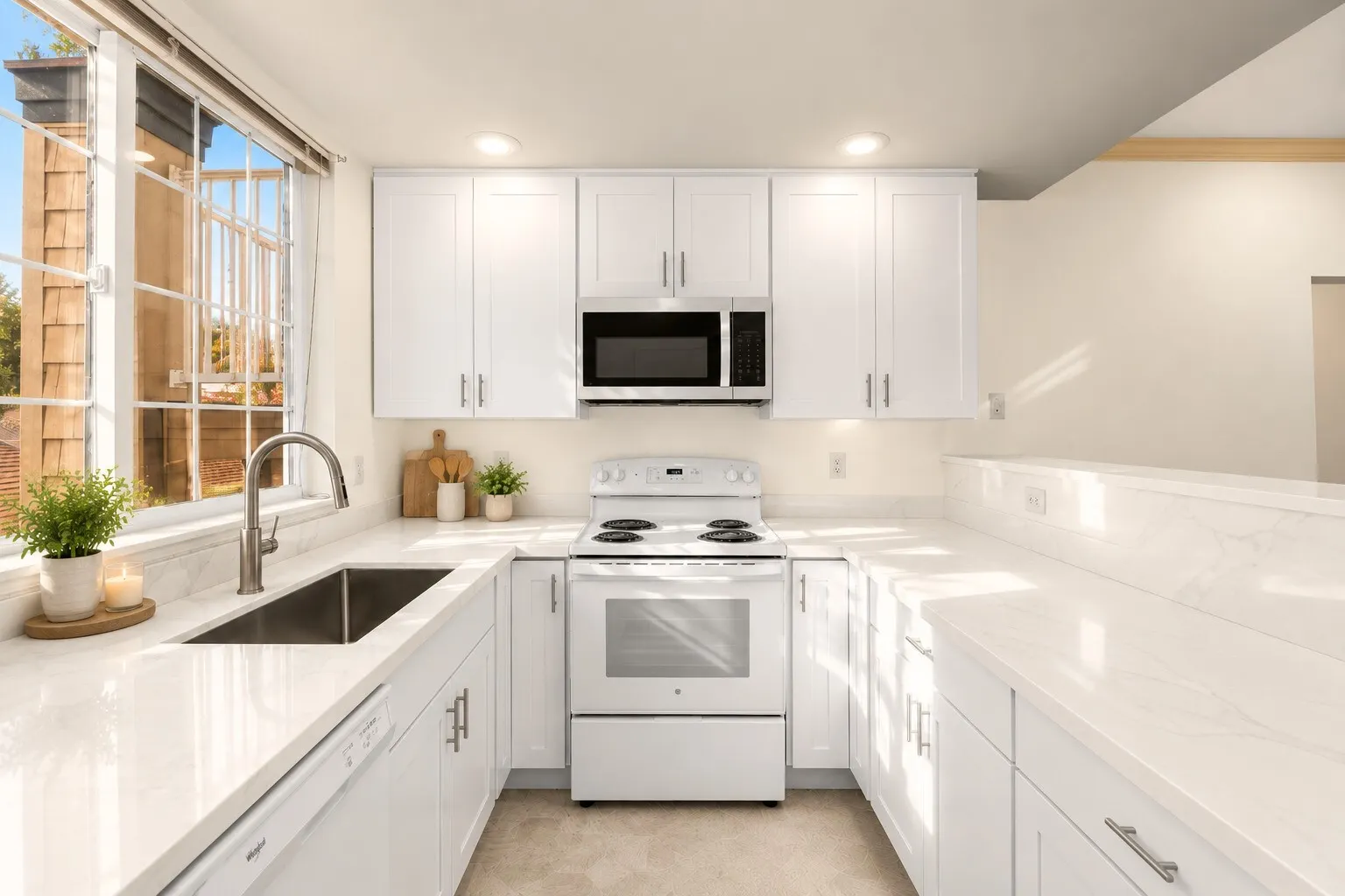 25235 SE Klahanie Boulevard #M202, Sammamish, WA 98029
