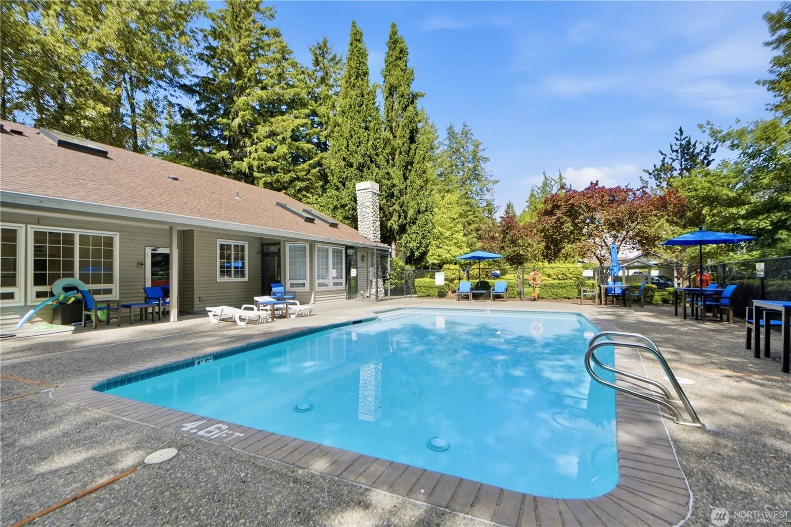 25235 SE Klahanie Boulevard #M202, Sammamish, WA 98029