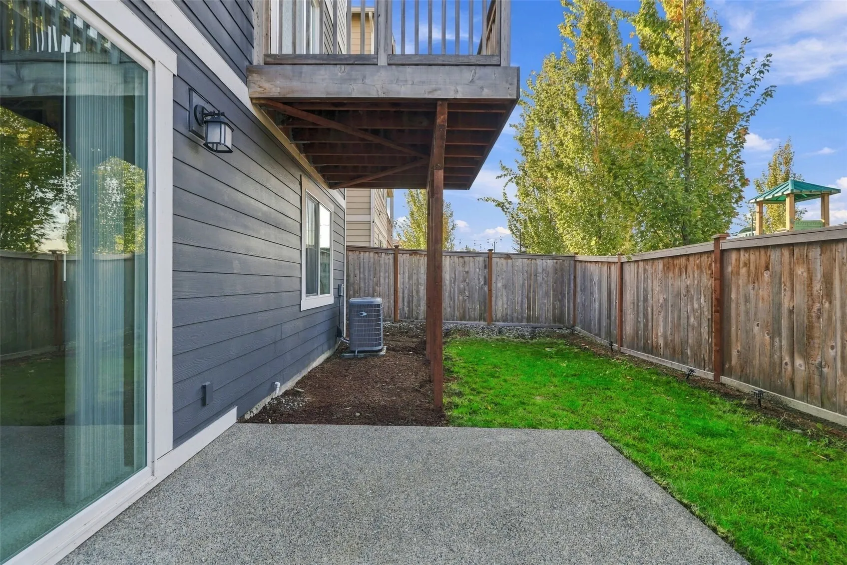 9610 S 201st Place , Kent, WA 98031