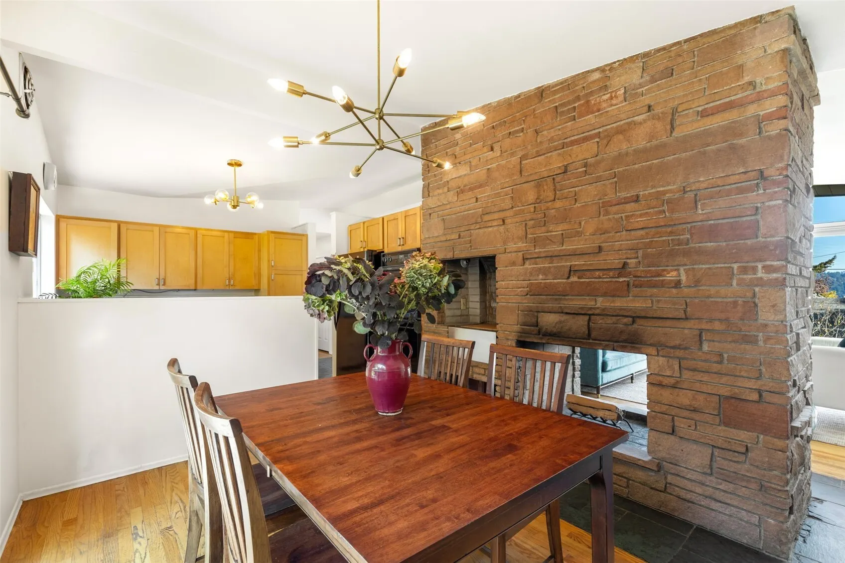 6749 55th Avenue S, Seattle, WA 98118