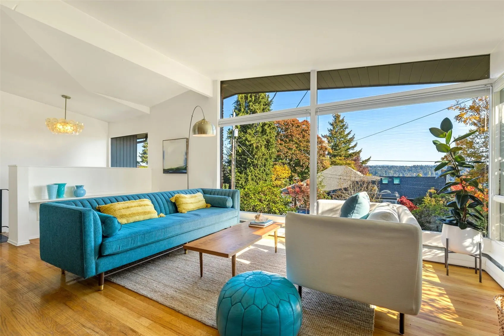 6749 55th Avenue S, Seattle, WA 98118