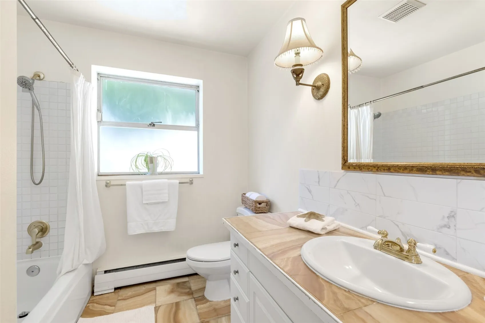 6749 55th Avenue S, Seattle, WA 98118