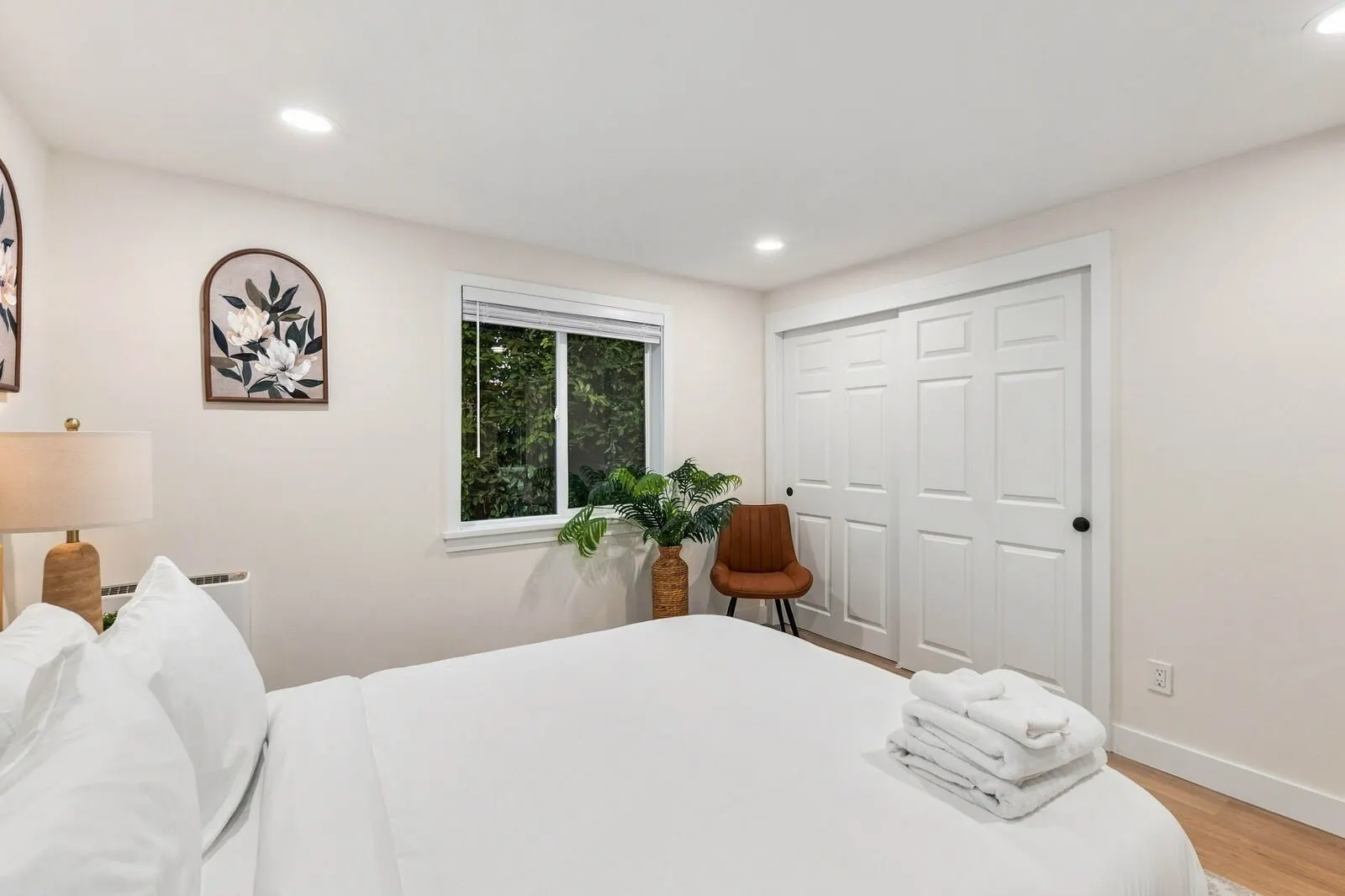 13741 37th Avenue NE, Seattle, WA 98125