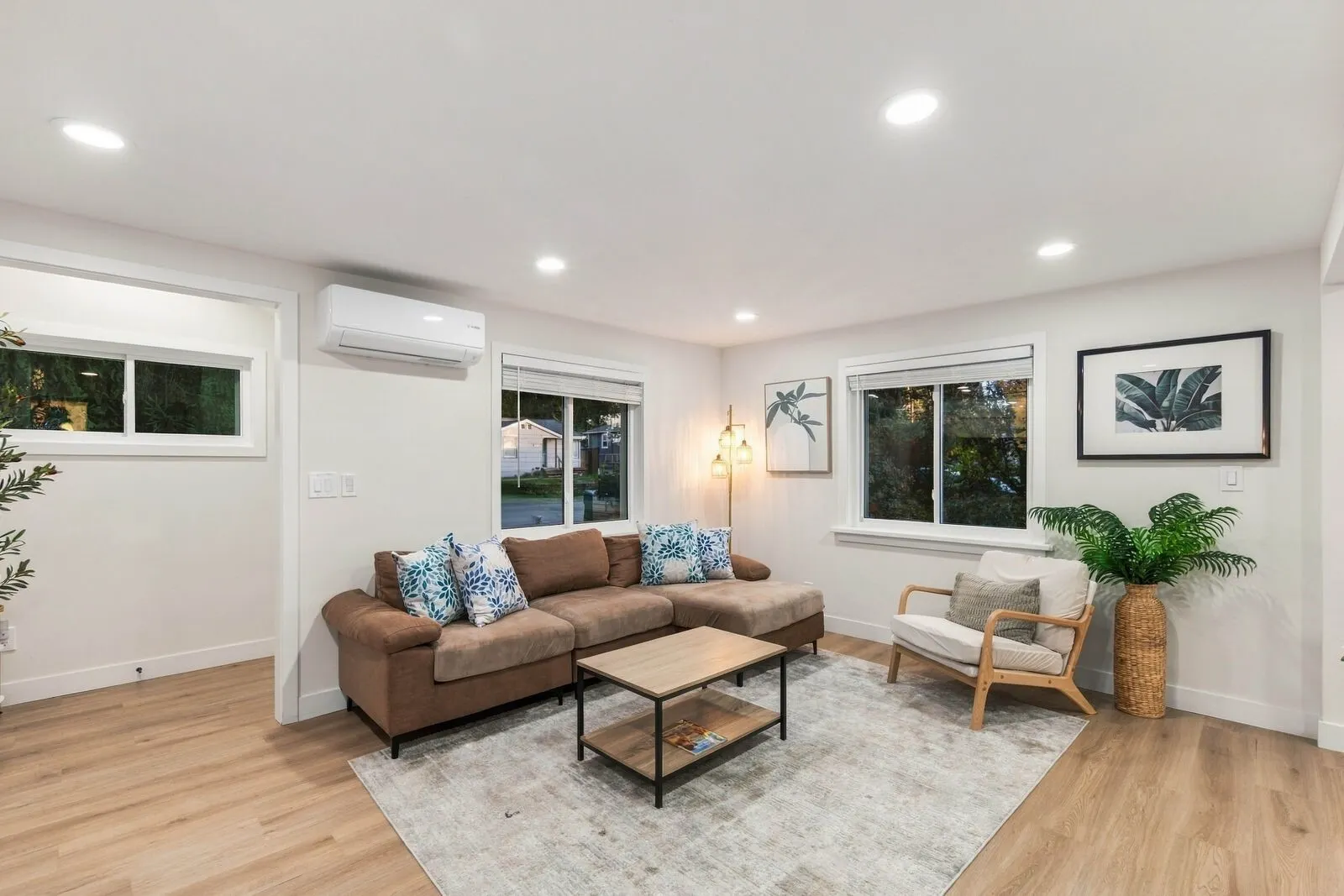 13741 37th Avenue NE, Seattle, WA 98125