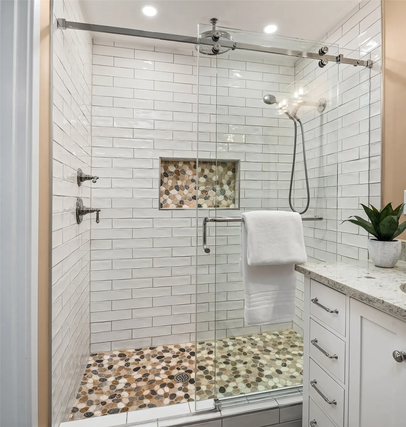 17626 NE 136th Street , Redmond, WA 98052