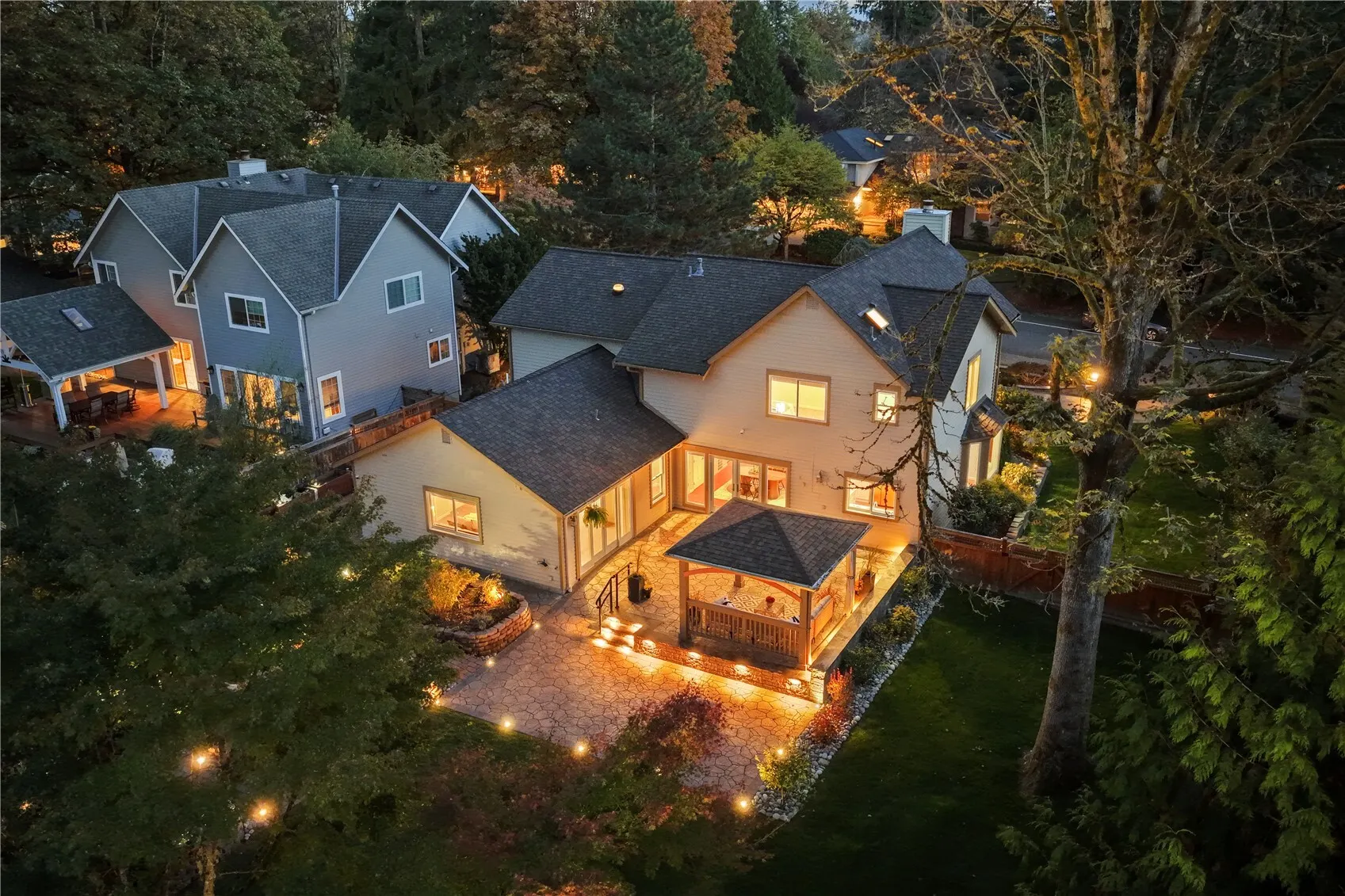 17626 NE 136th Street , Redmond, WA 98052
