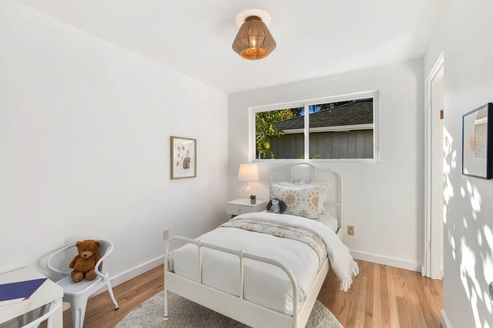 13047 31st Avenue NE, Seattle, WA 98125-4409