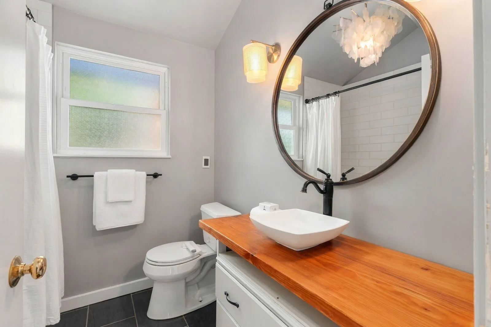 13047 31st Avenue NE, Seattle, WA 98125-4409
