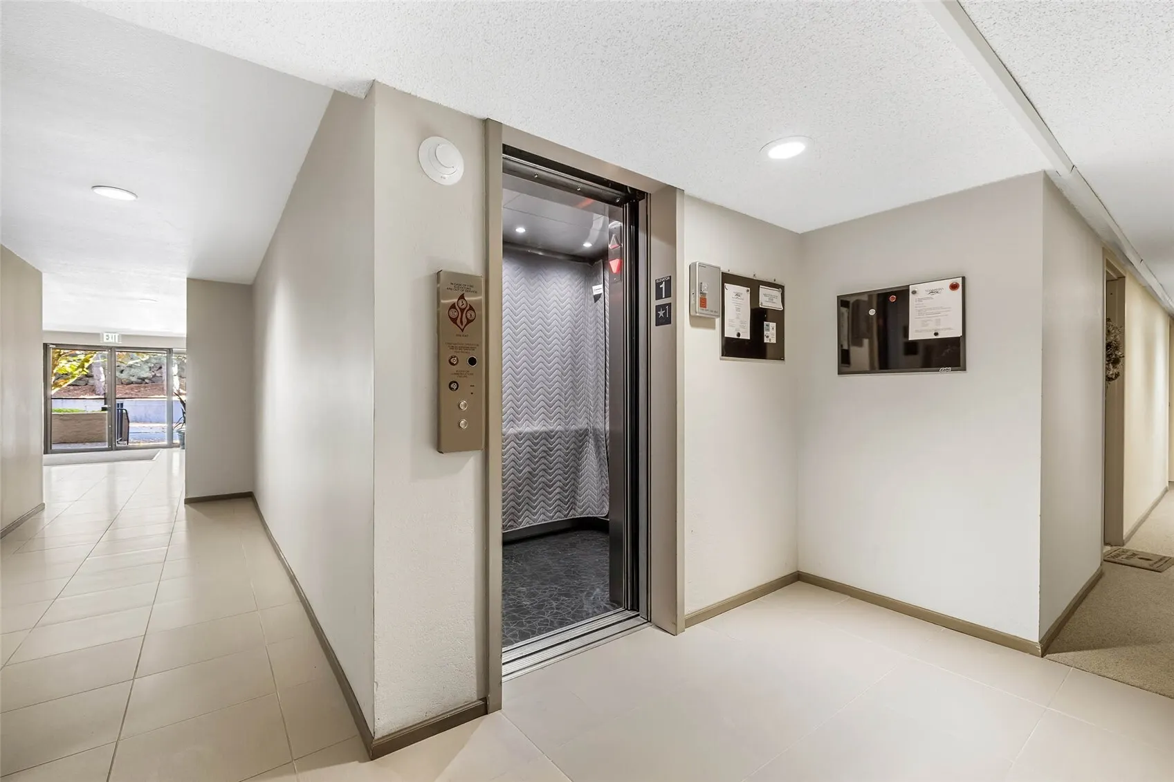 701 17th Avenue #105, Seattle, WA 98122