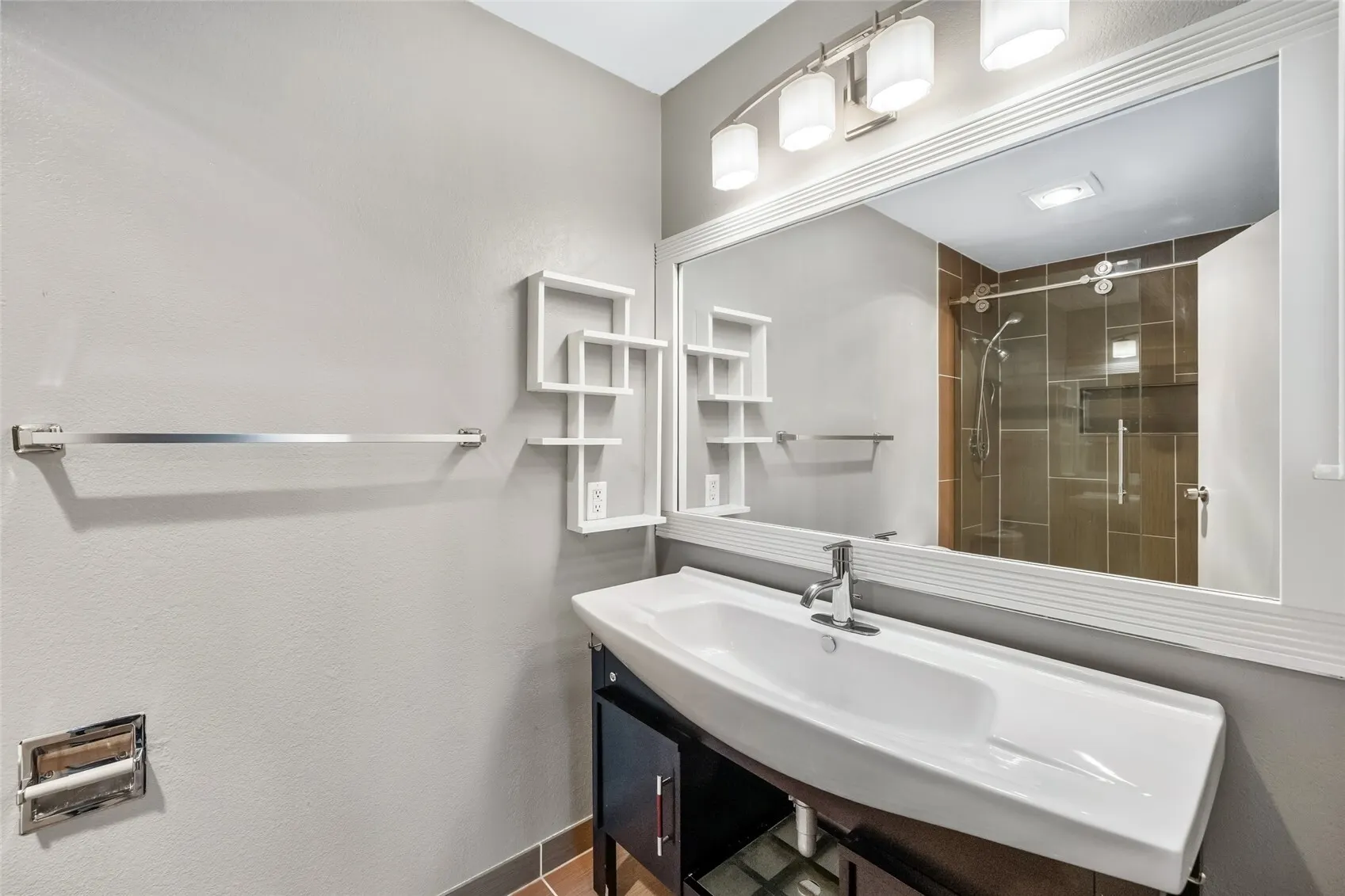 701 17th Avenue #105, Seattle, WA 98122