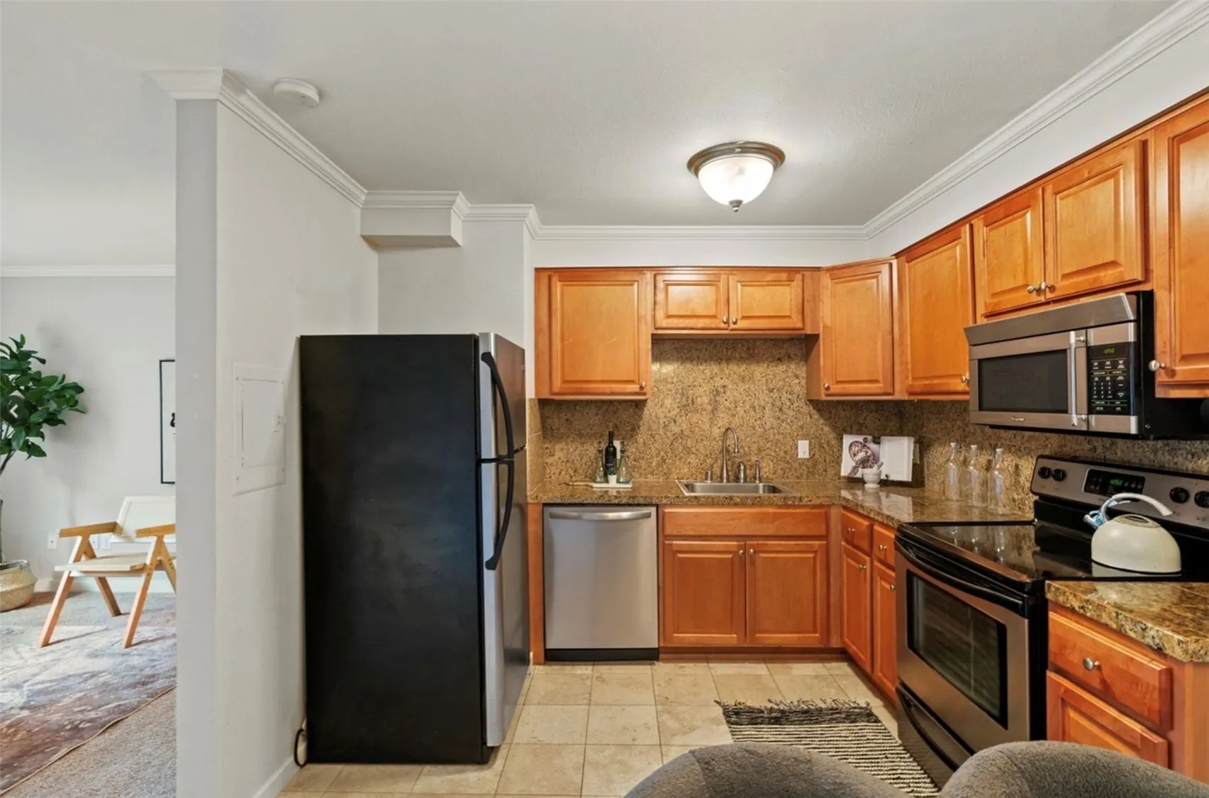 3626 14th Avenue W #102, Seattle, WA 98119
