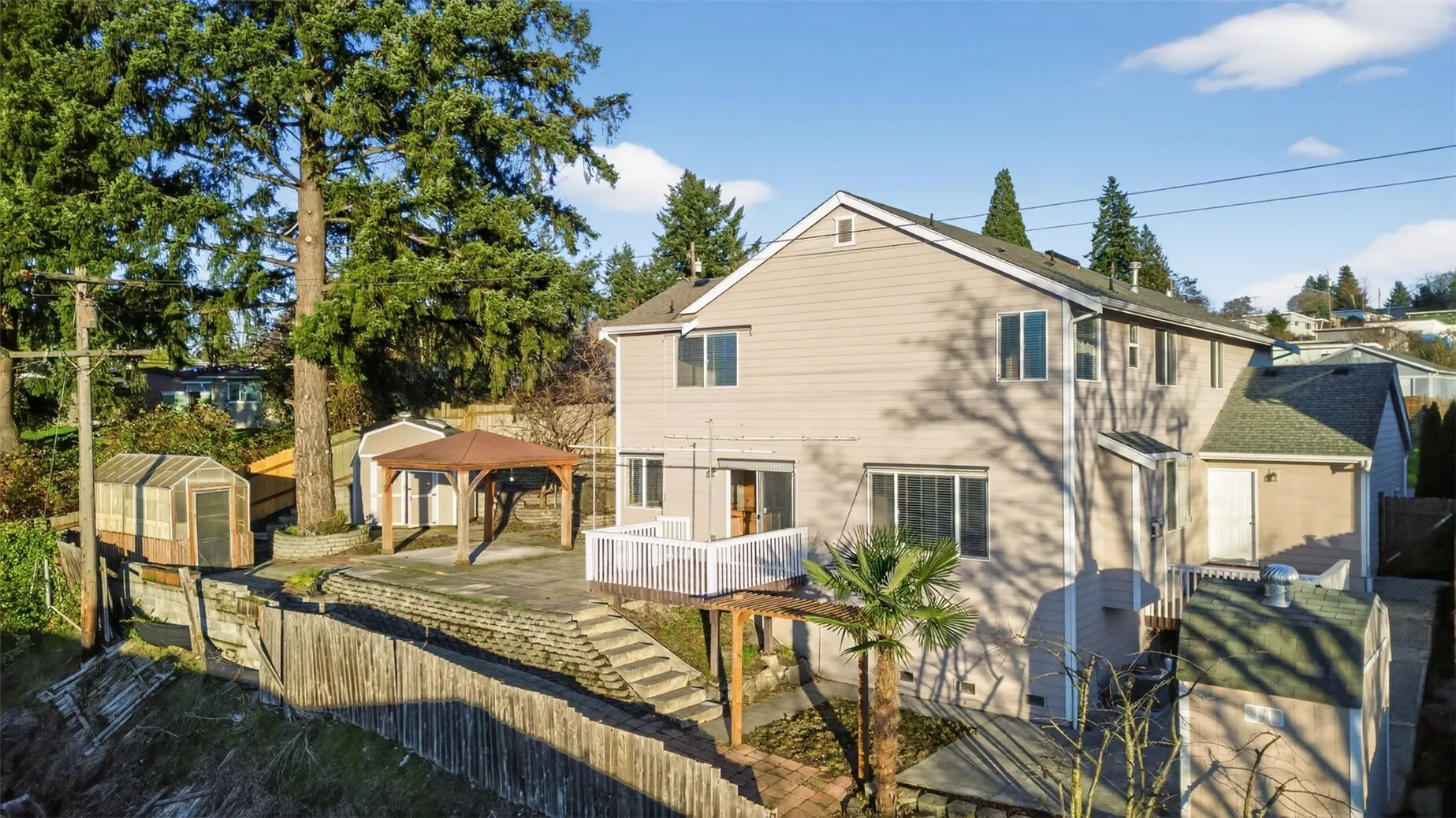 2103 NE 6th Circle , Renton, WA 98056-4501
