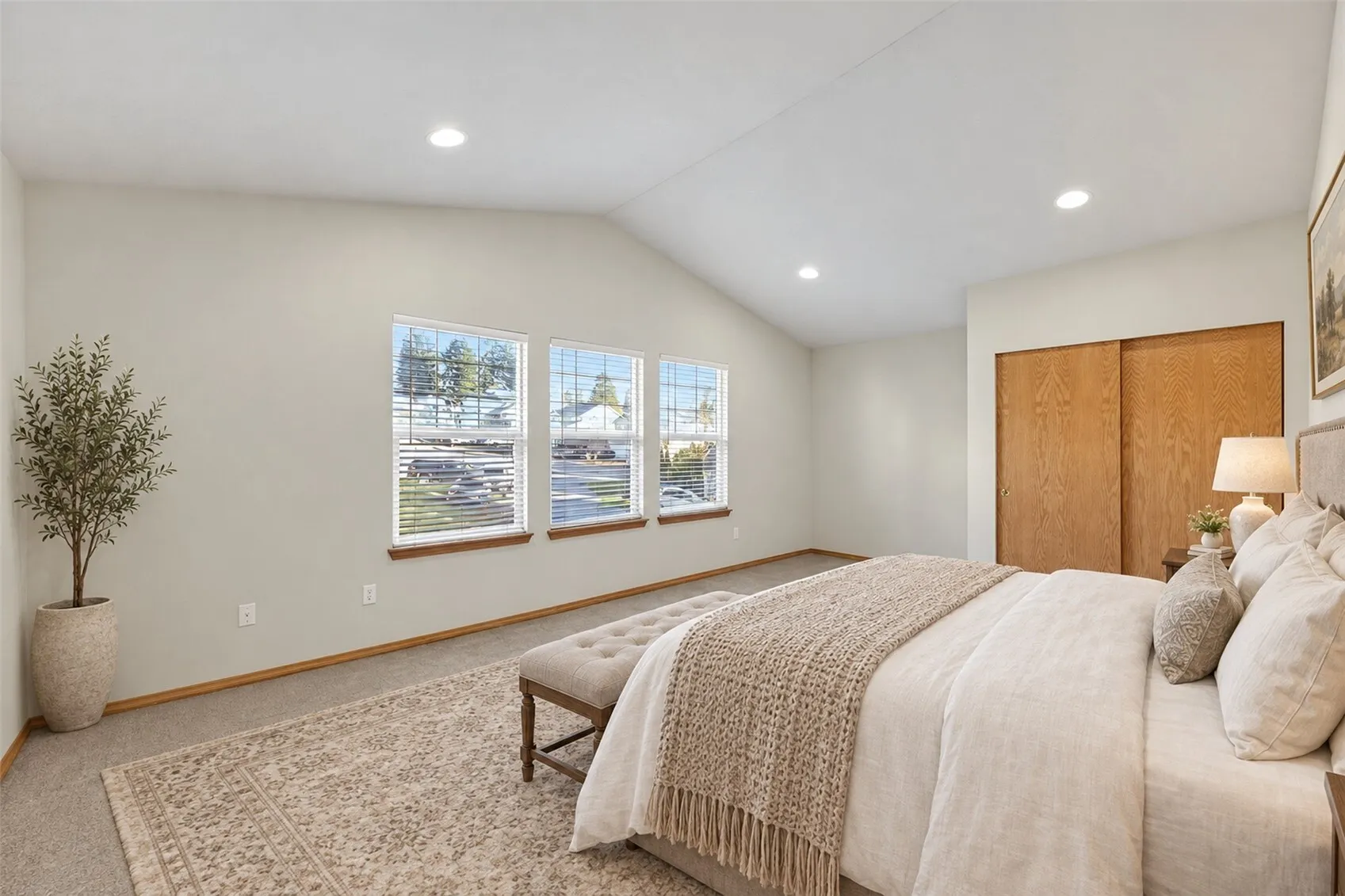 2103 NE 6th Circle , Renton, WA 98056-4501