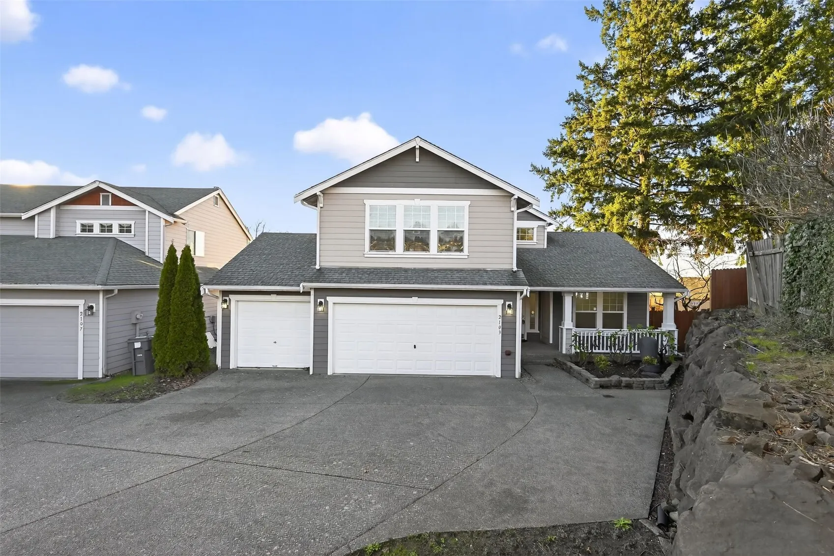 2103 NE 6th Circle , Renton, WA 98056-4501