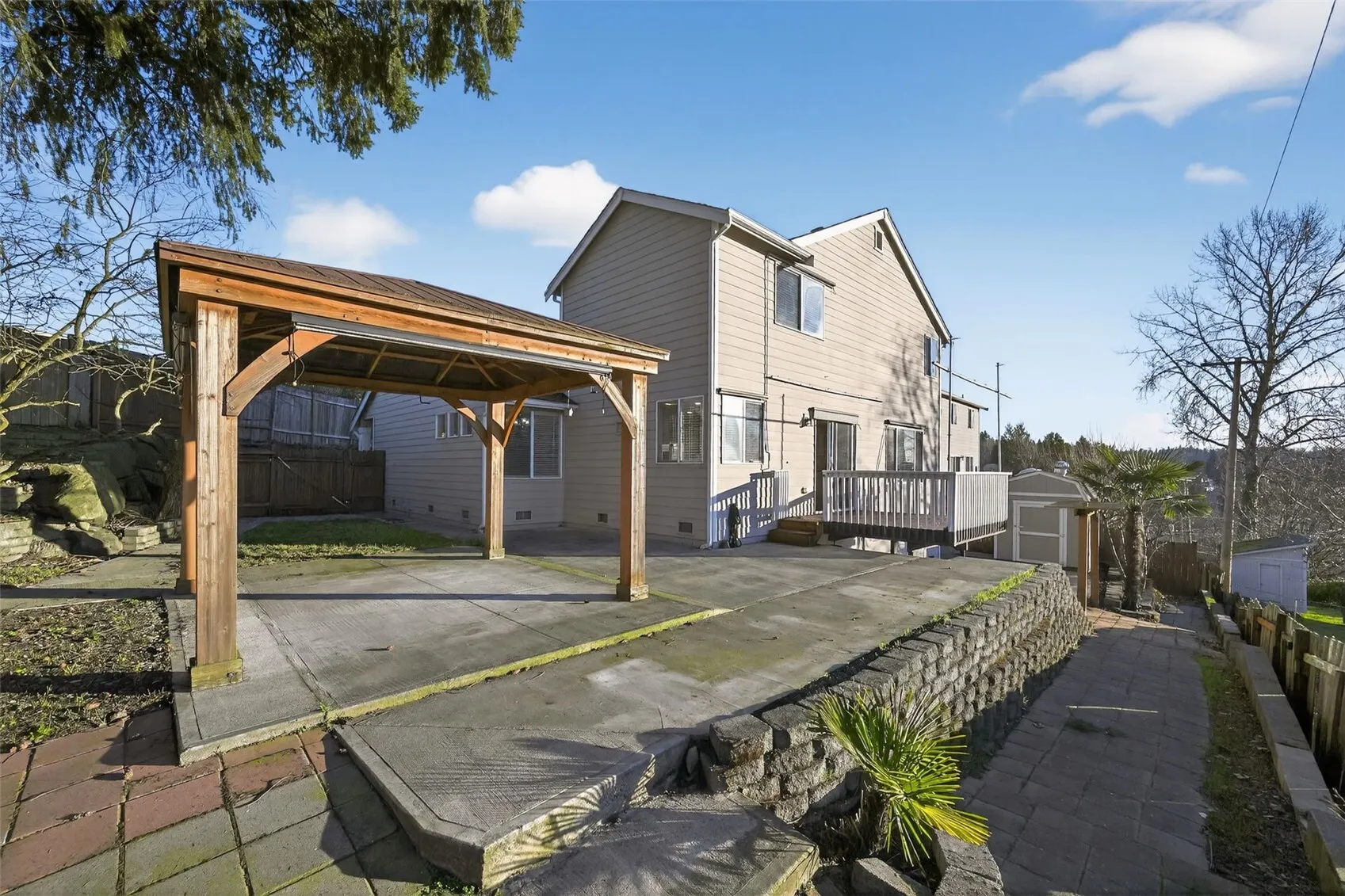 2103 NE 6th Circle , Renton, WA 98056-4501