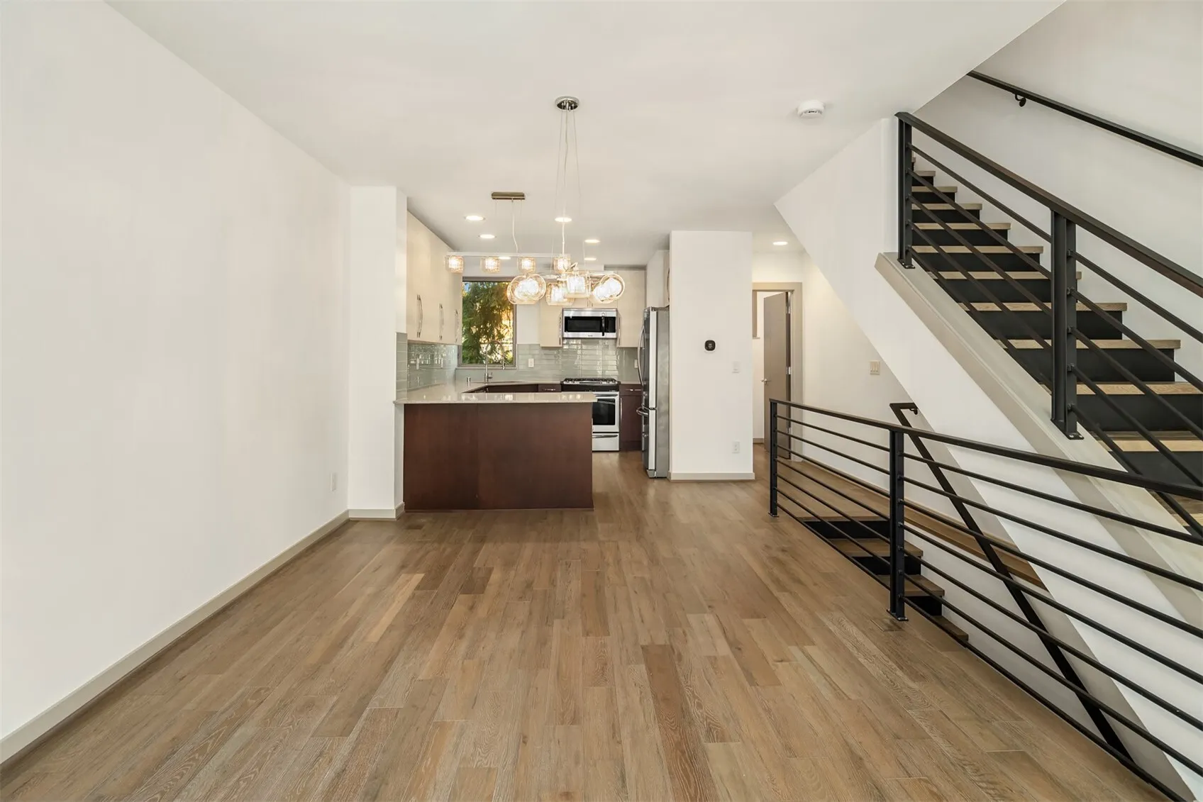 508 N 105th Street , Seattle, WA 98133