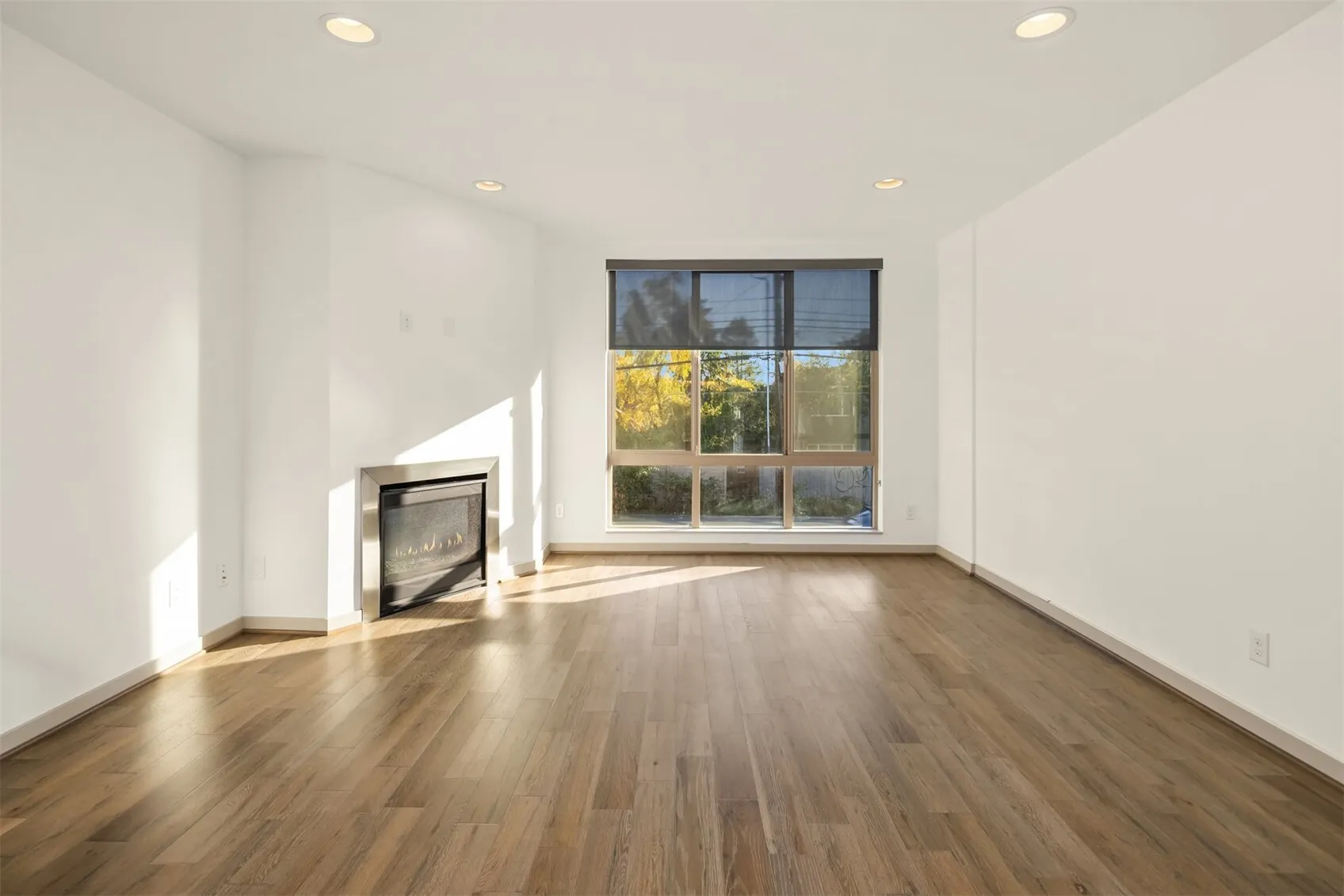 508 N 105th Street , Seattle, WA 98133