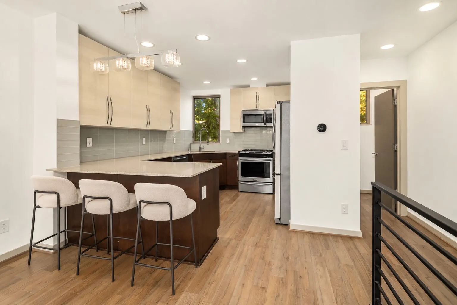 508 N 105th Street , Seattle, WA 98133