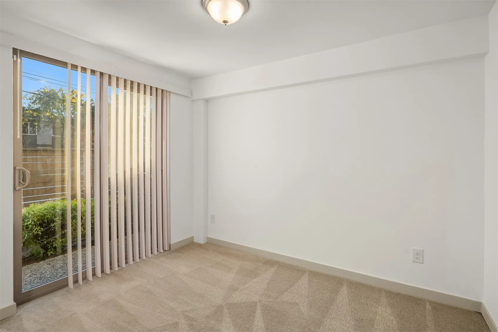 508 N 105th Street , Seattle, WA 98133
