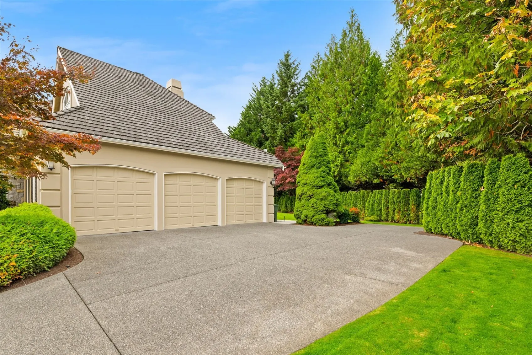 24634 SE 9th Place , Sammamish, WA 98074