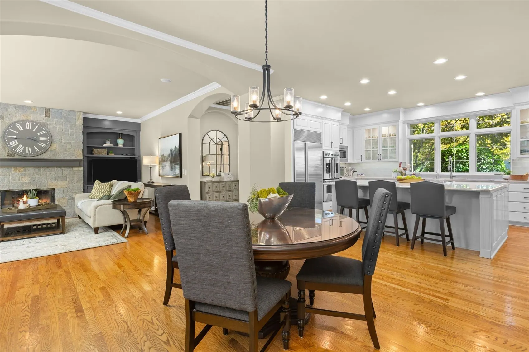 24634 SE 9th Place , Sammamish, WA 98074