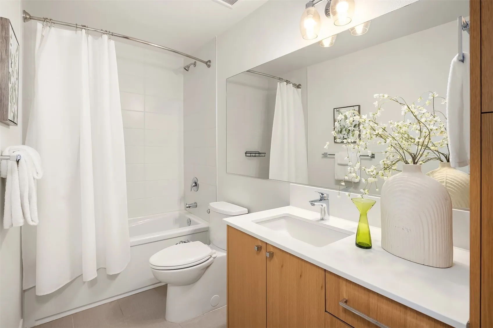 119 18th Avenue E #A, Seattle, WA 98112