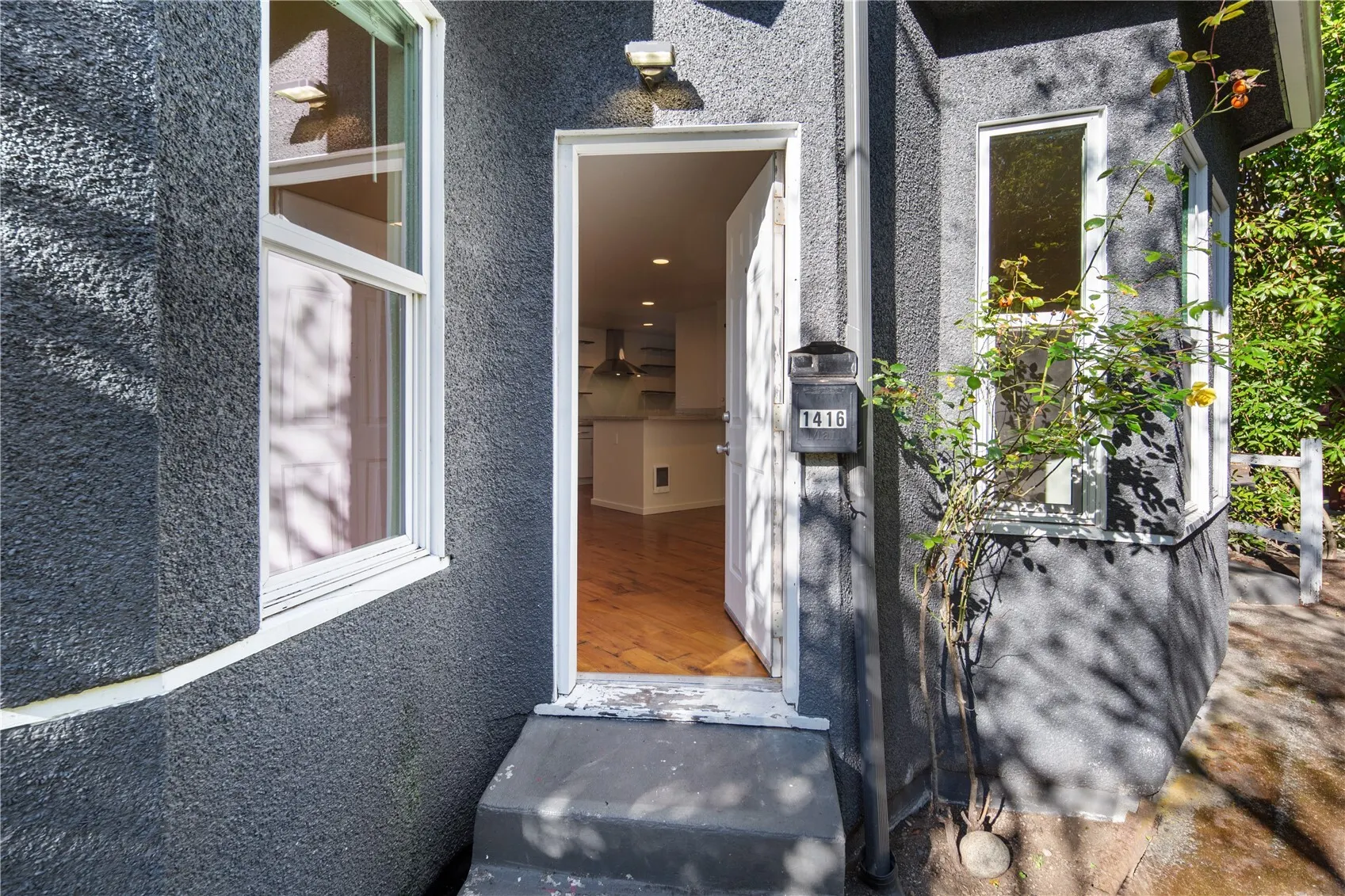 1414 E Spring Street , Seattle, WA 98122