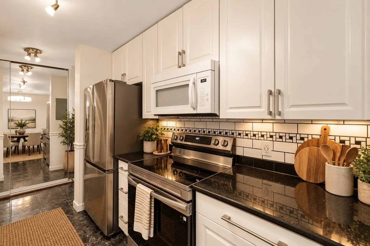 13229 N Linden Avenue #B-204, Seattle, WA 98133