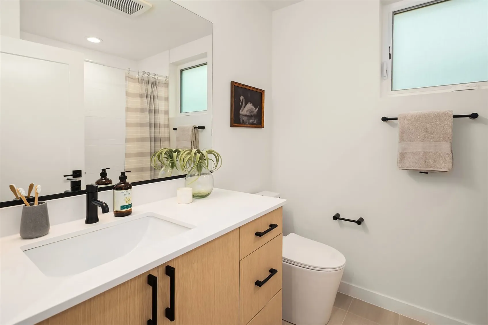 803 NE 71st Street , Seattle, WA 98115