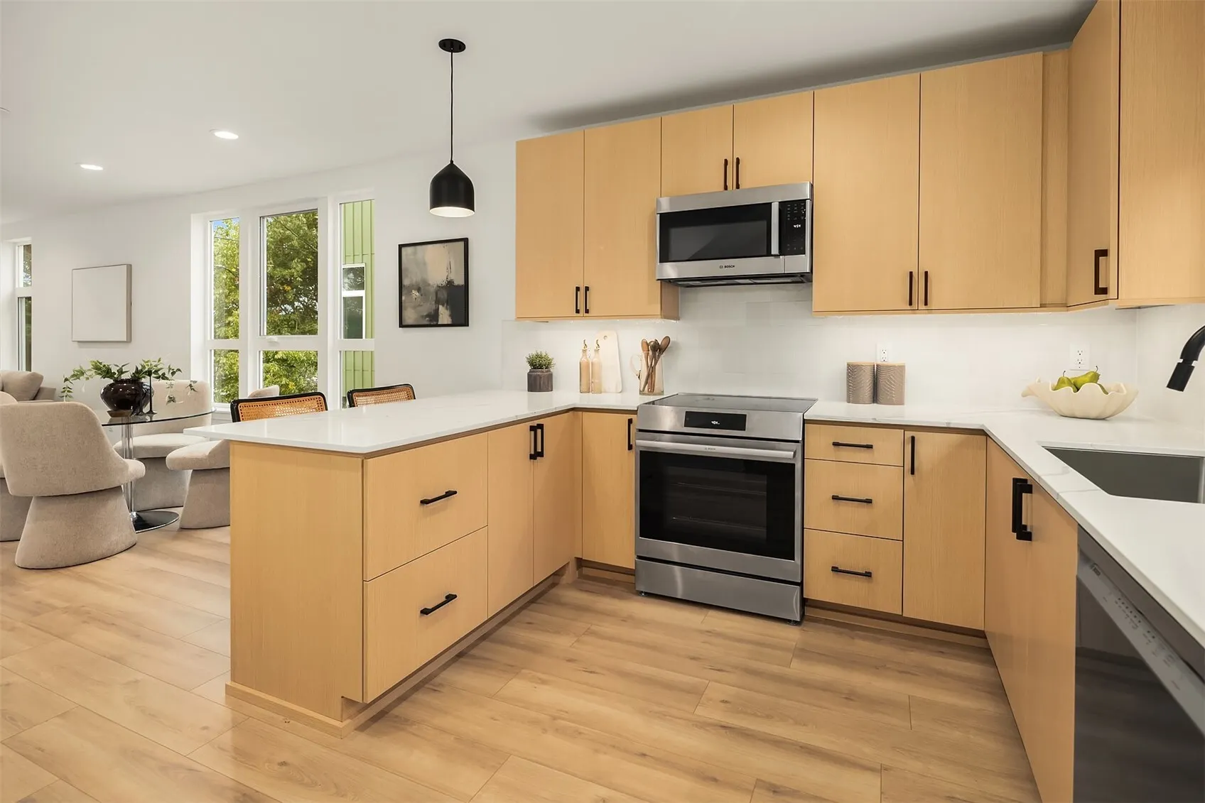 803 NE 71st Street , Seattle, WA 98115