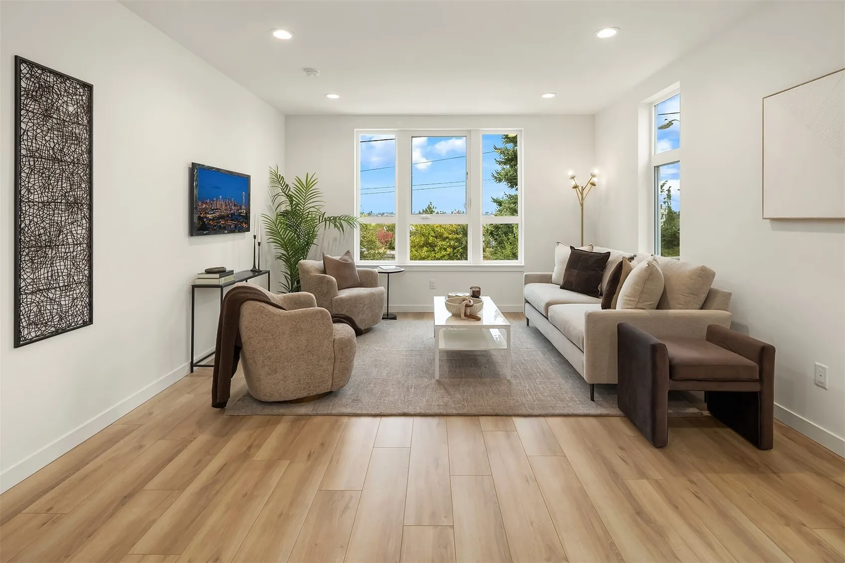 803 NE 71st Street , Seattle, WA 98115