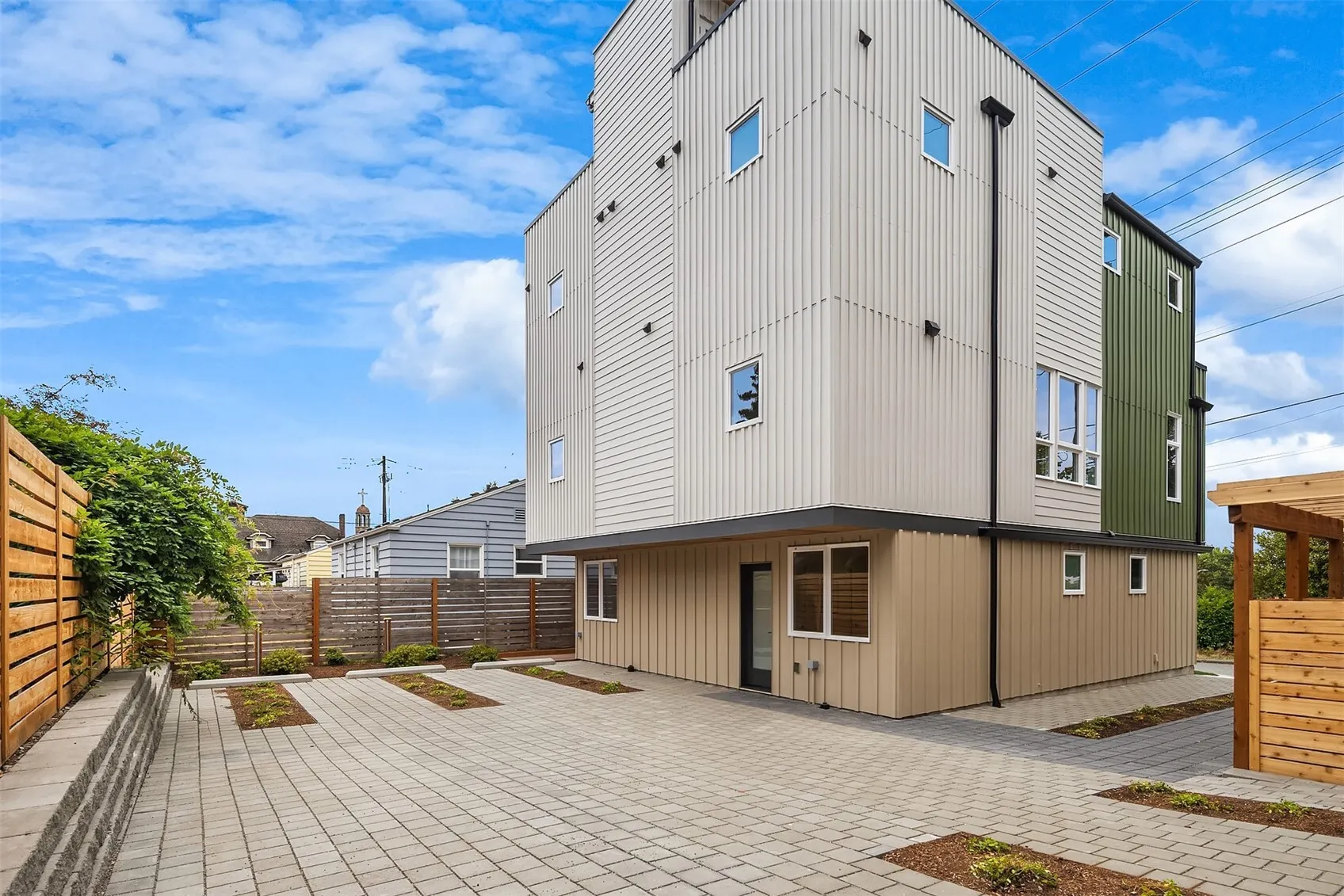803 NE 71st Street , Seattle, WA 98115