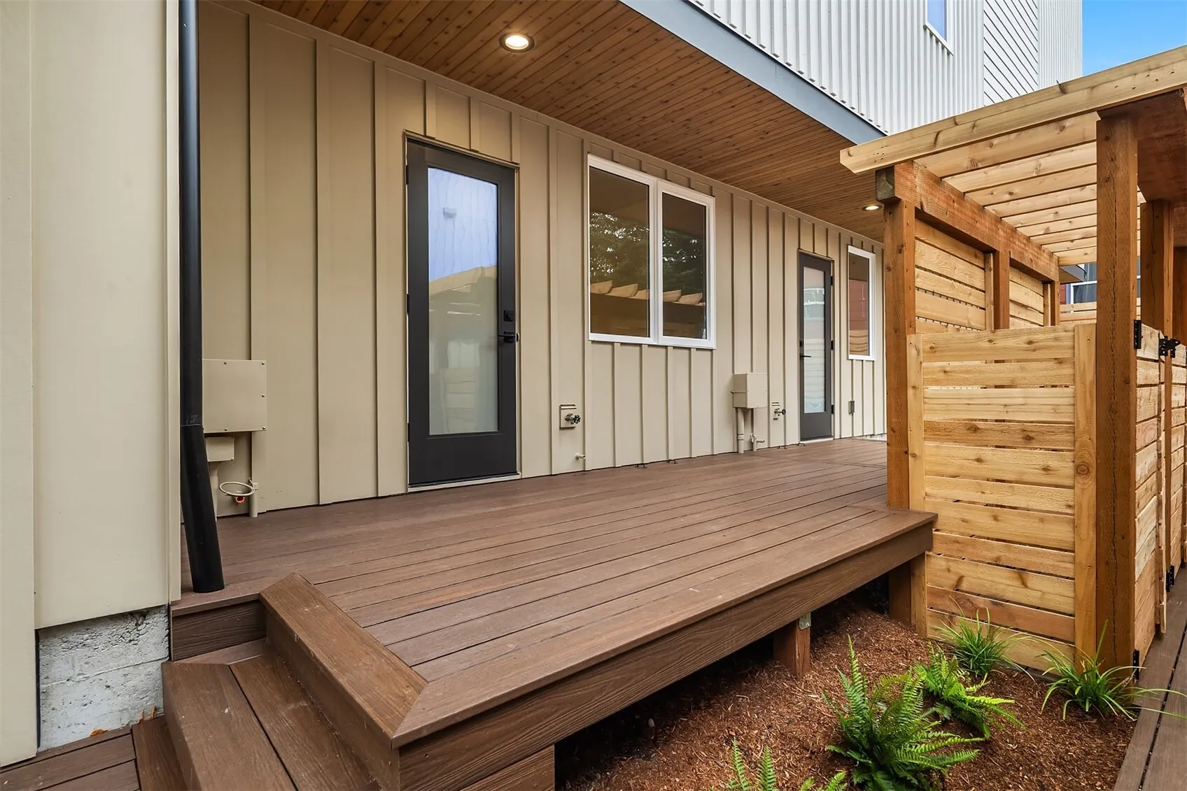 803 NE 71st Street , Seattle, WA 98115