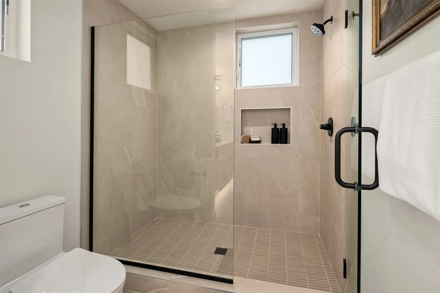 803 NE 71st Street , Seattle, WA 98115