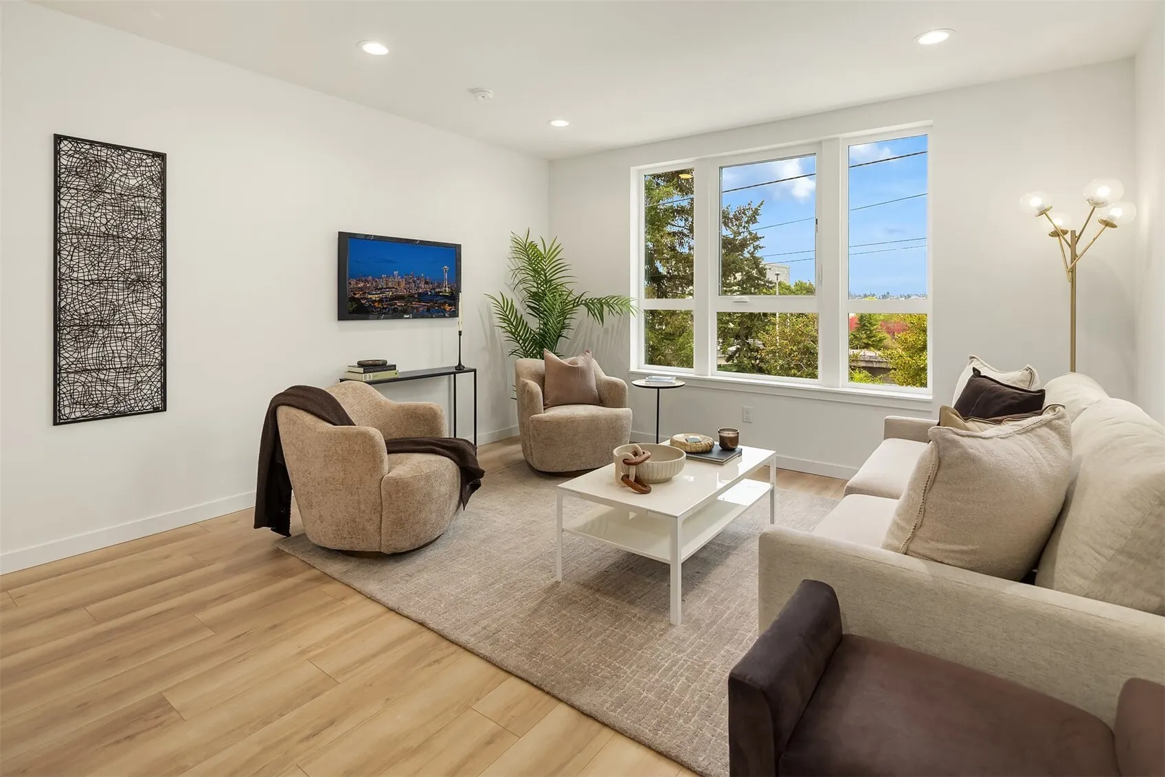 803 NE 71st Street , Seattle, WA 98115