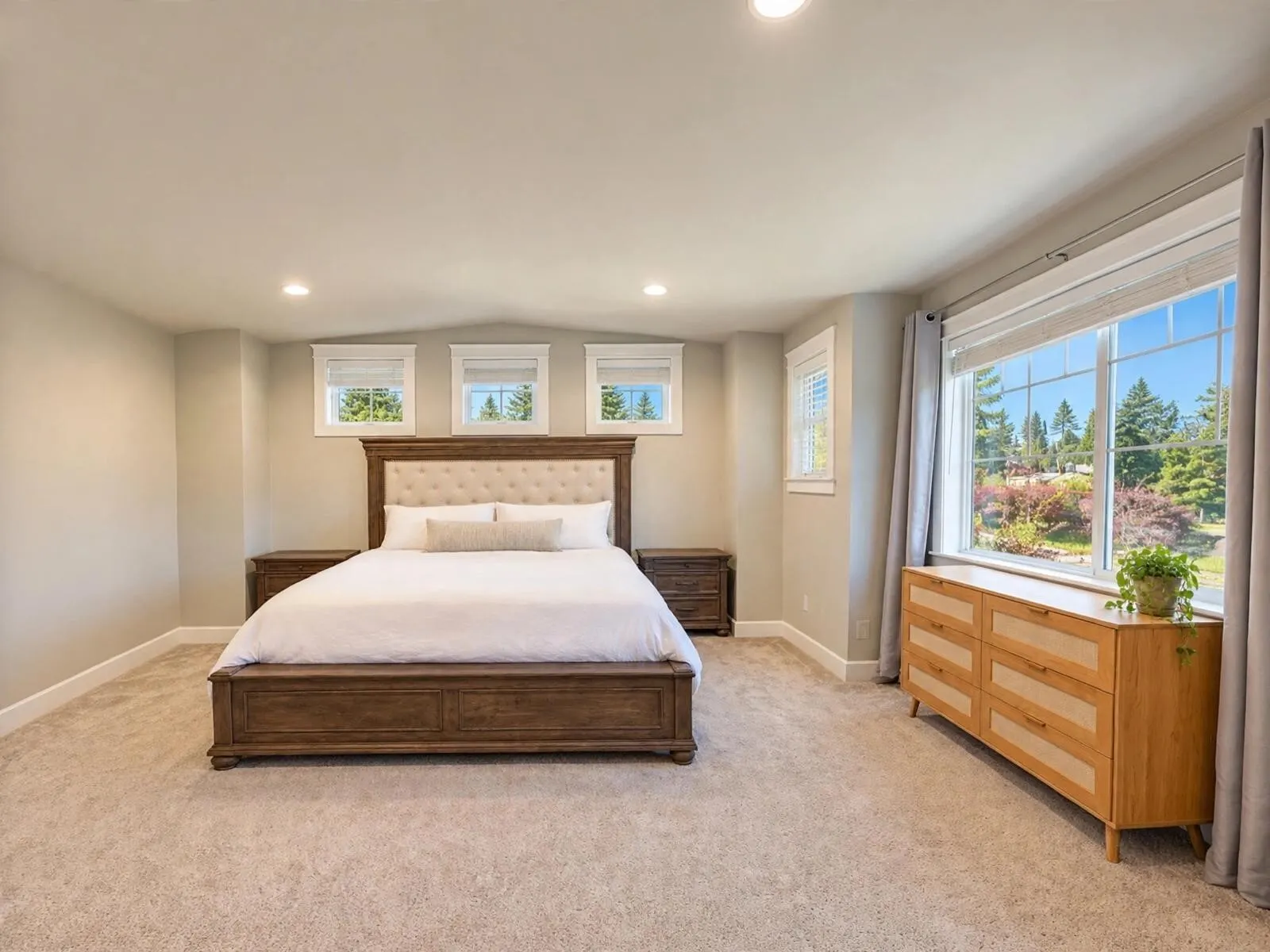 4740 244th Ct SE , Sammamish, WA 98029