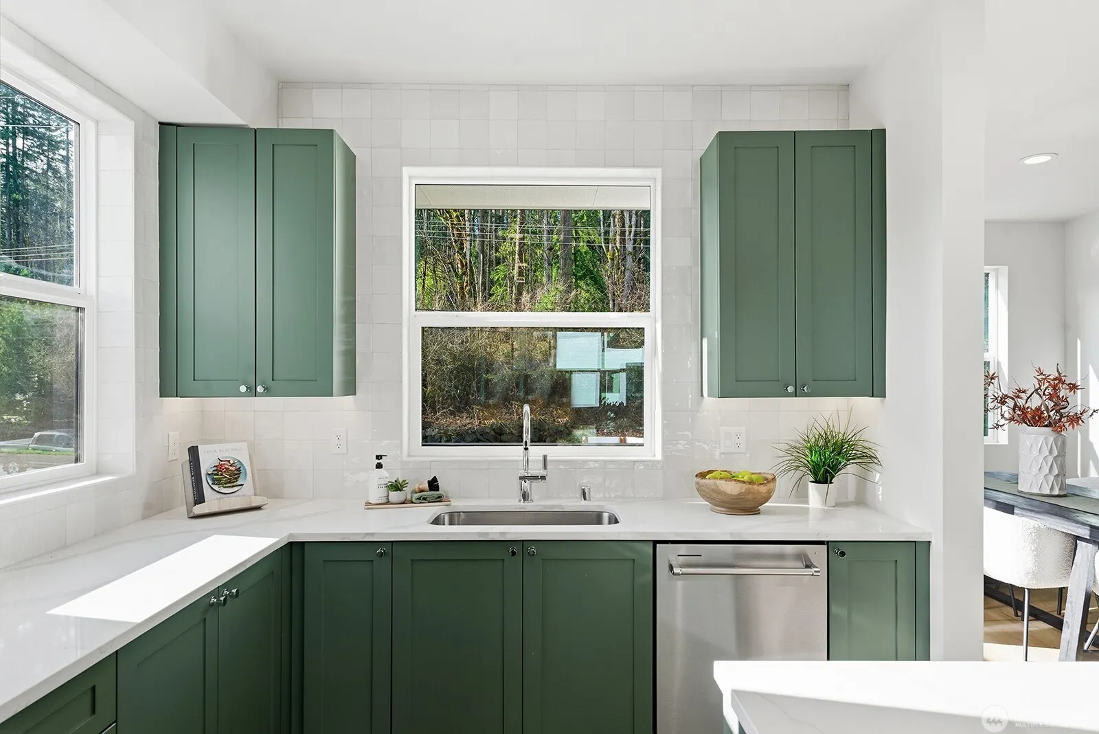 795 7th Avenue NW, Issaquah, WA 98027