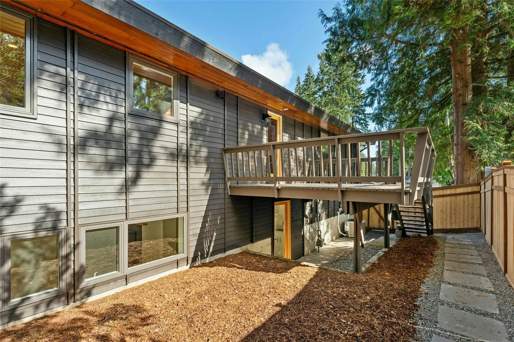 2029 152nd Avenue SE, Bellevue, WA 98007
