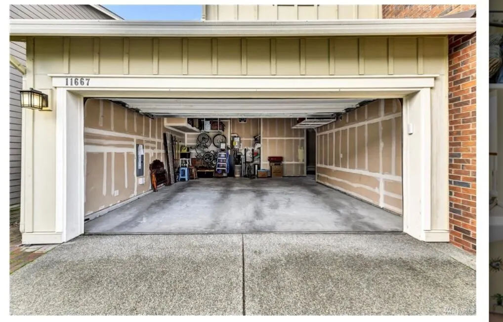 11667 170th Court NE, Redmond, WA 98052