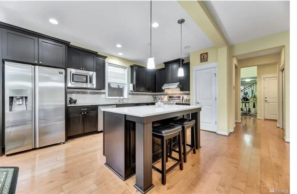 11667 170th Court NE, Redmond, WA 98052