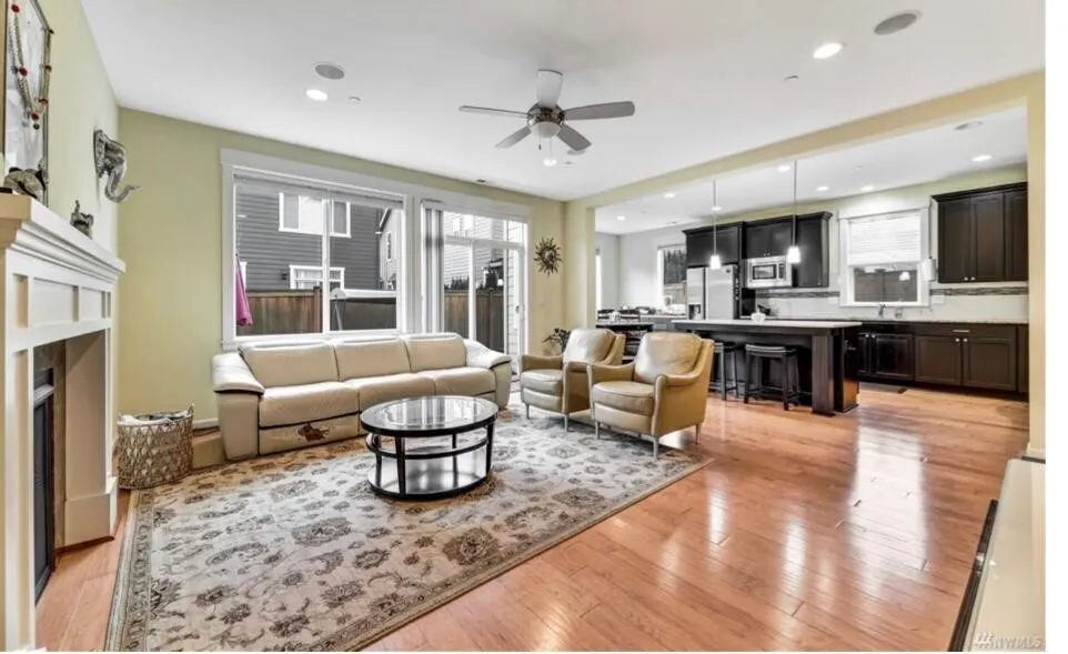 11667 170th Court NE, Redmond, WA 98052