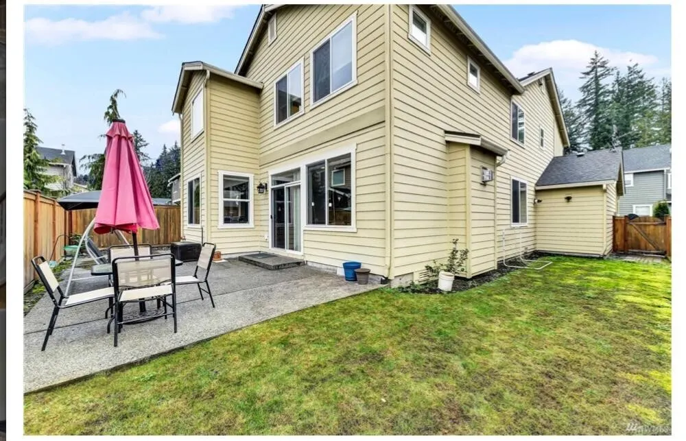 11667 170th Court NE, Redmond, WA 98052