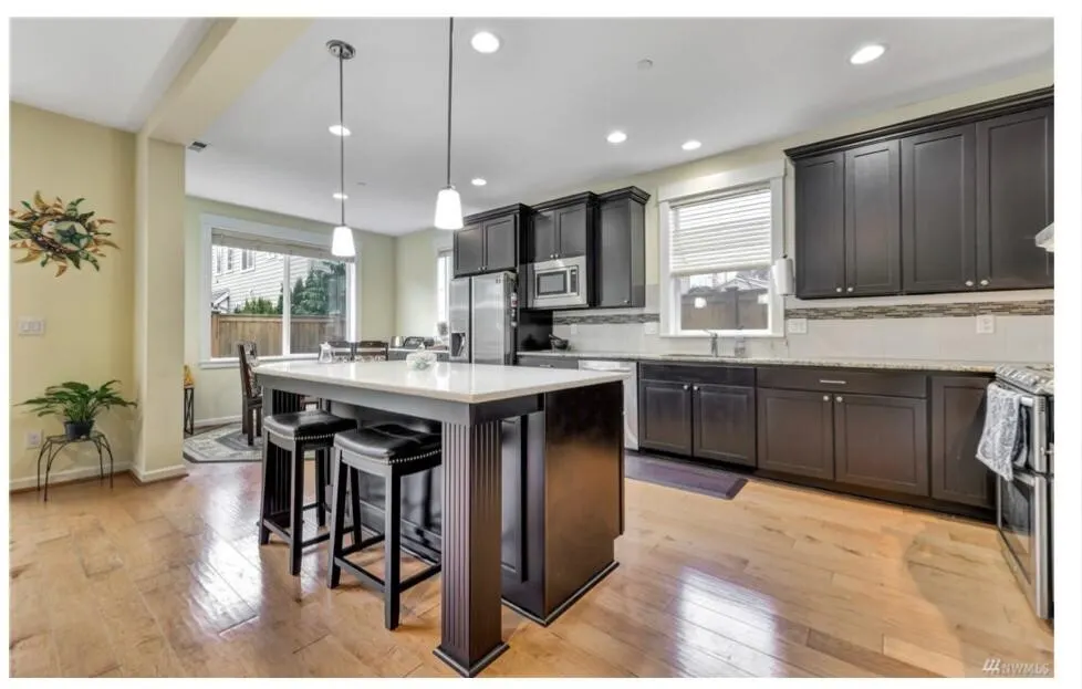 11667 170th Court NE, Redmond, WA 98052