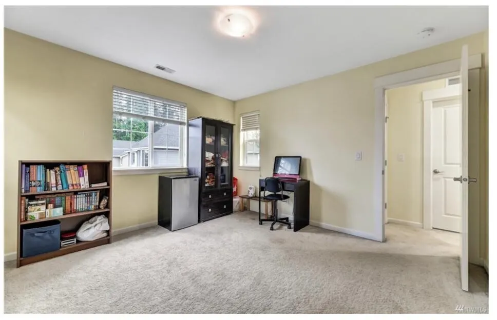 11667 170th Court NE, Redmond, WA 98052