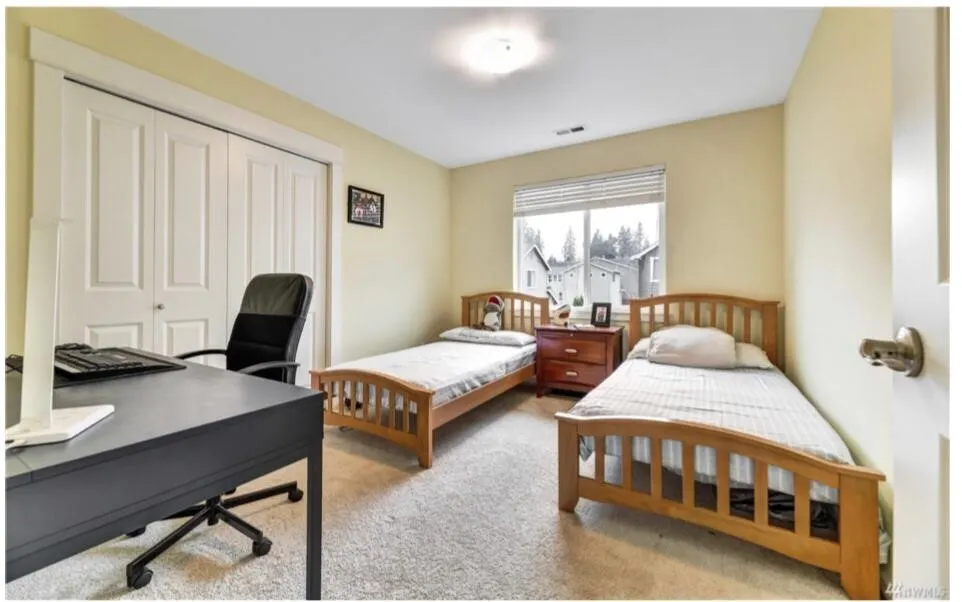 11667 170th Court NE, Redmond, WA 98052